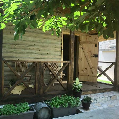 Eko Apartmani Krackovic Golubovci Esterno foto