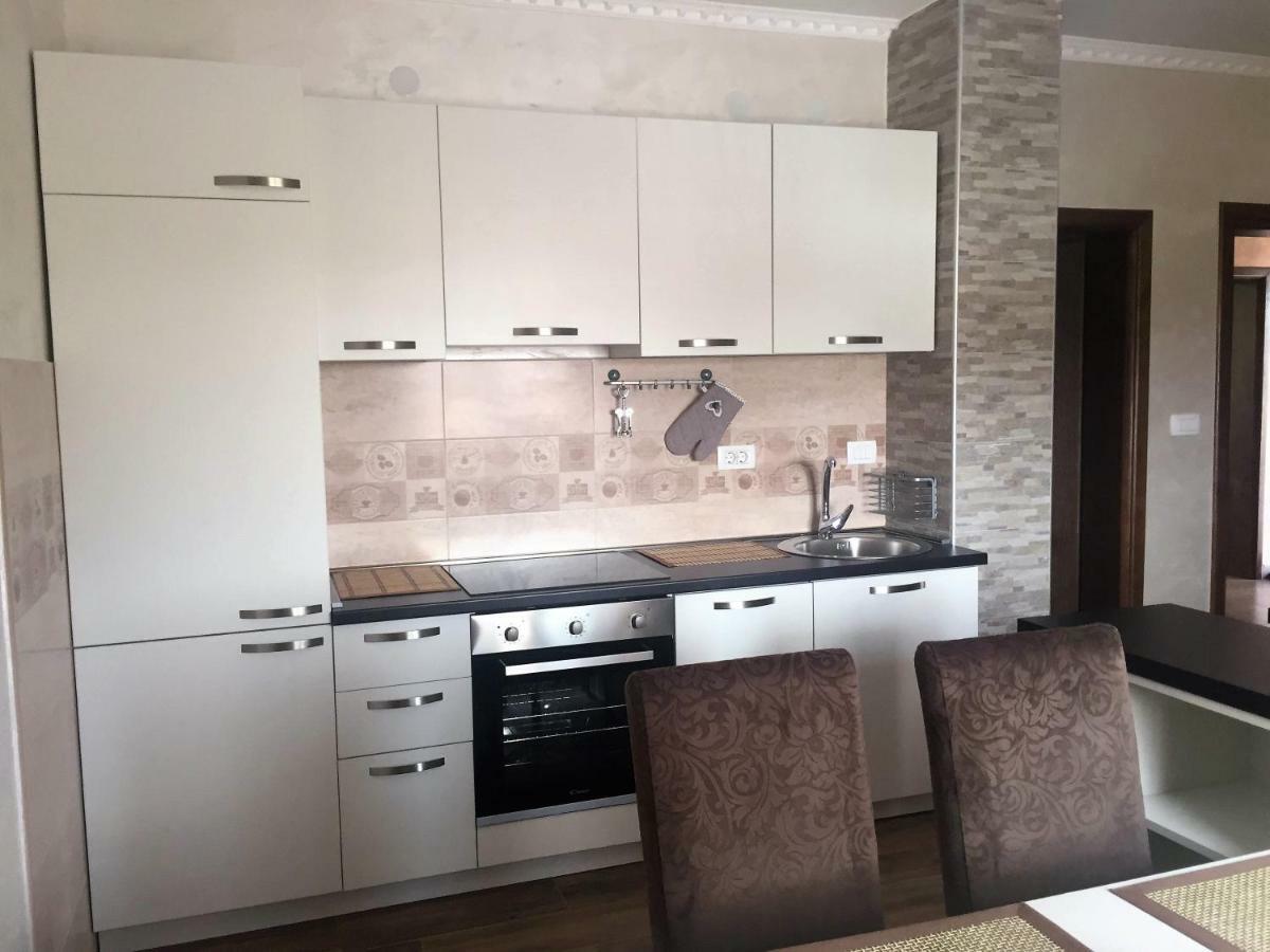 Eko Apartmani Krackovic Golubovci Esterno foto
